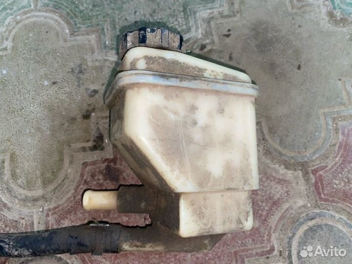 Бачок гидроусилителя руля Hyundai Elantra