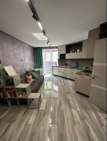 2-к. квартира, 50 м², 2/15 эт.