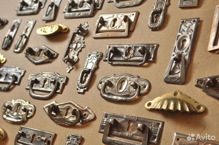 Старинная мебельная фурнитура: накладки / ручки