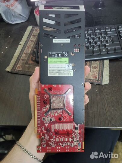 Видеокарта Amd w7000