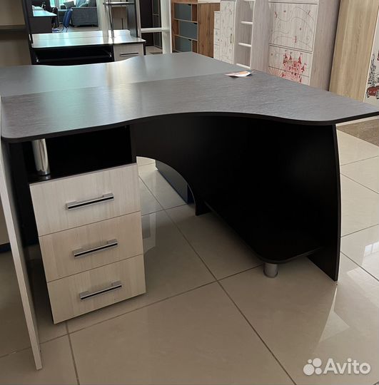 Компьютерный стол Лорд