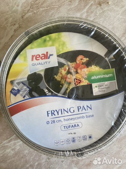 Сковорода с крышкой 28см