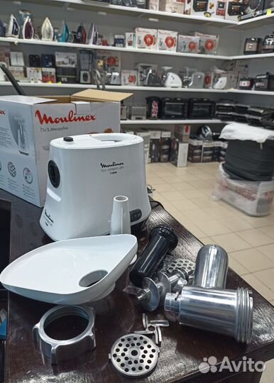 Мясорубка Moulinex Compact PRO 3 в 1 HV3 ME301132