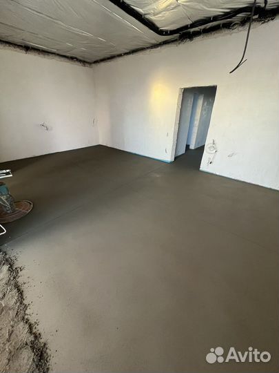 Механизированная полусухая стяжка пола