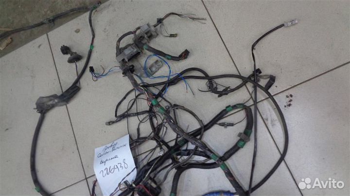 Проводка крышки багажника Toyota Carina T190 1992