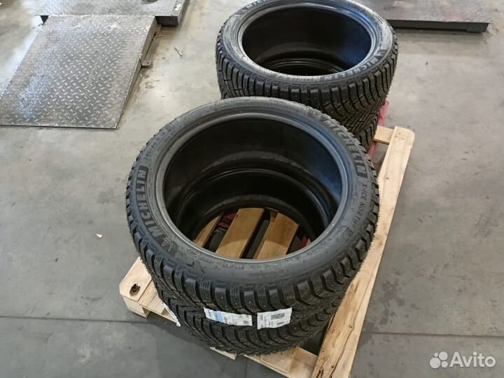 Michelin X-Ice North 4 245/40 R18