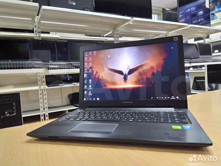 Игровой Ультрабук Lenovo 4 Ядра GT 820 - 2GB