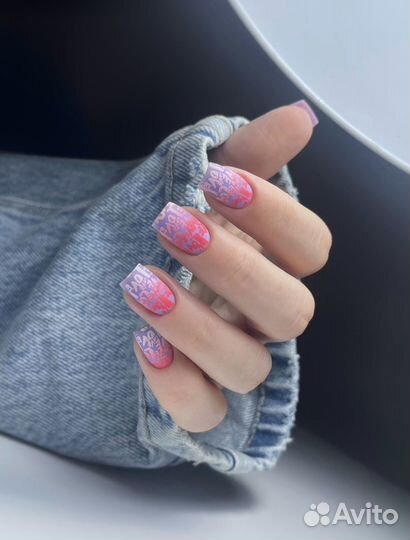 Маникюр наращивание