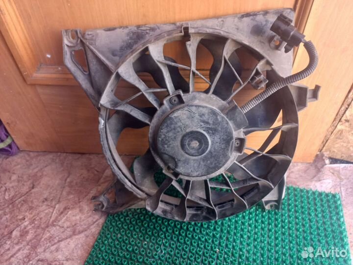 Вентилятор охлаждения радиатора