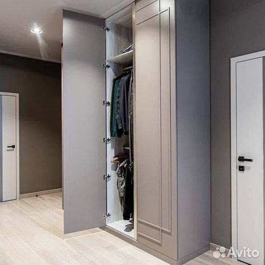 Шкаф распашной под заказ