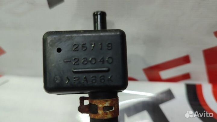 Вакуумный клапан Toyota Ipsum ACM21 2AZ 2006.03