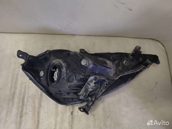 Фара левая Honda Jazz 2 GG