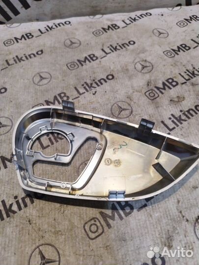 Накладка сиденья правая Mercedes Gl X164