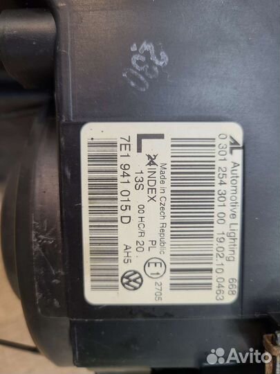 Фара VW Transporter T5/ Caravelle / Multivan 2010+