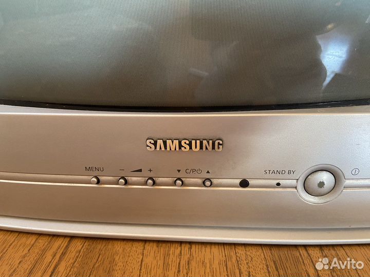 Телевизор samsung