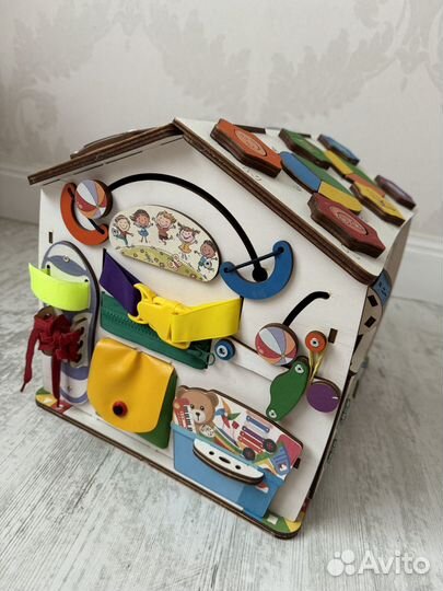 Бизиборд дом