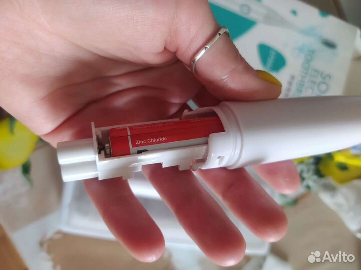 Электрическая зубная щётка