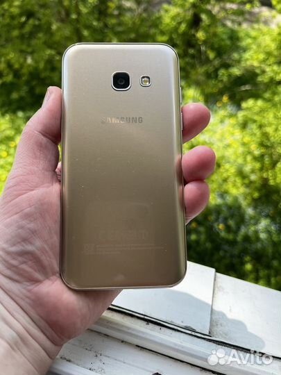 Samsung Galaxy A3 (2017) SM-A320F/DS, 2/16 ГБ