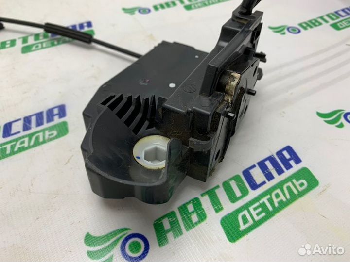 Замок двери передний правый Citroen C4 Picasso