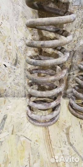 Пружины задние (комплект) Mercedes-Benz 190 1992