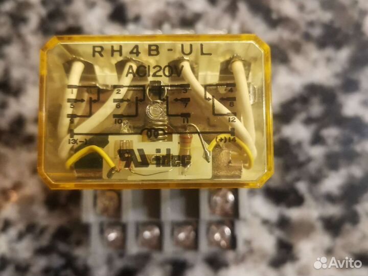 Реле idec RH4B-UL-AC120V