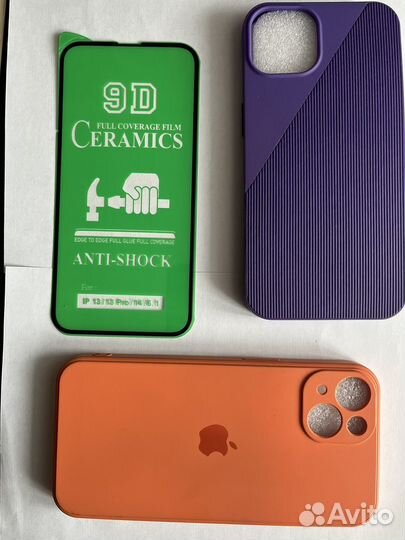 Чехол на iPhone 13