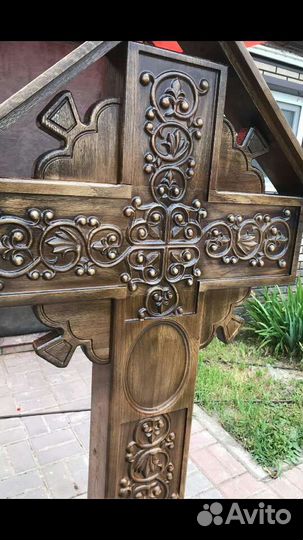 Памятник надгробия