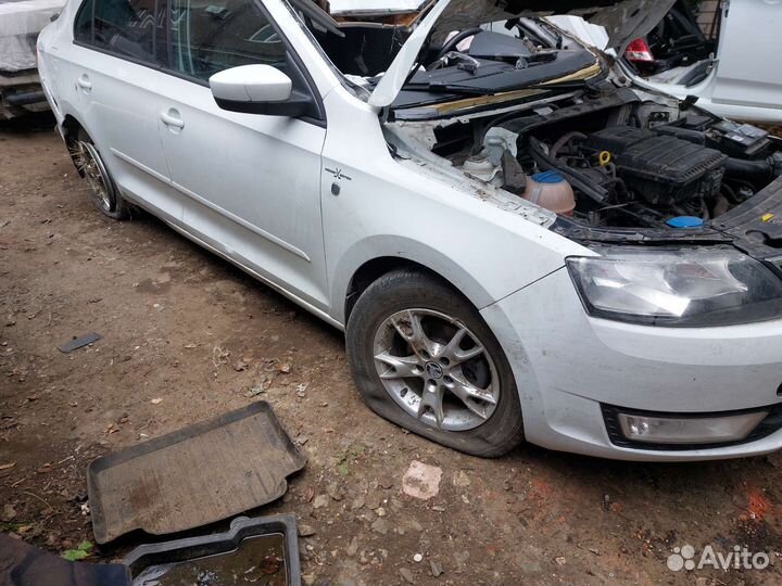 Авторазборка skoda rapid