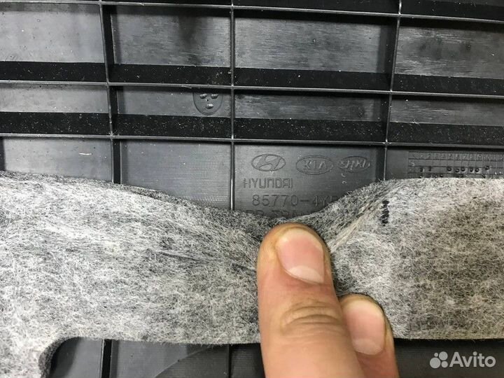 Обшивка багажника хетчбэк Kia Rio