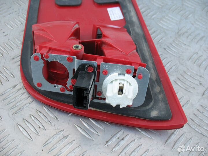 Фонарь в крышку багажника R BMW X5 E53 2002г