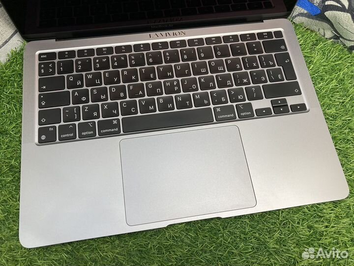 MacBook Air 13 2020 M1 (русская раскладка) Покупка