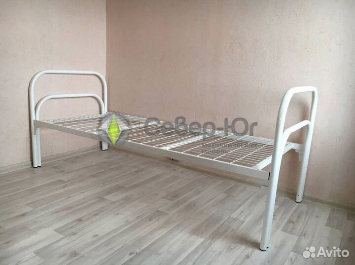 Металлические кровати для рабочих