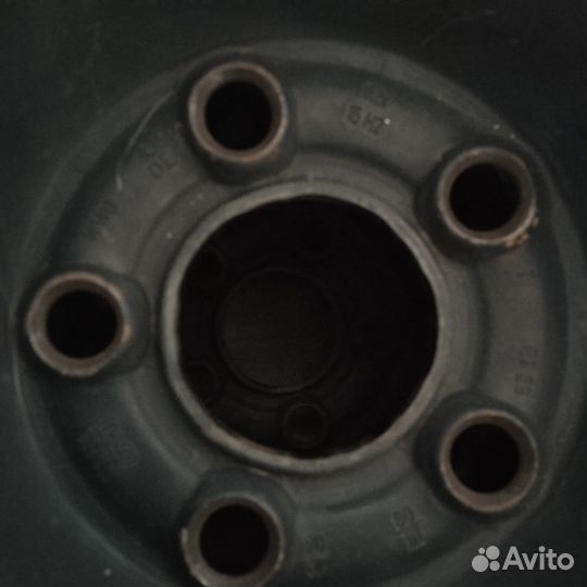 Штампованные Диски r15 на Volkswagen