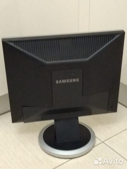 Монитор Samsung 17