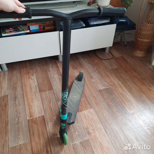 Трюковой самокат Madd Gear Kick Extreme