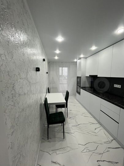 2-к. квартира, 56,1 м², 8/10 эт.