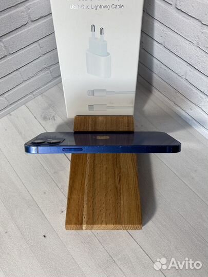 iPhone 12, 64 ГБ