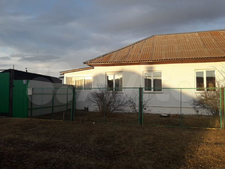 4-к. квартира, 100 м², 1/1 эт.