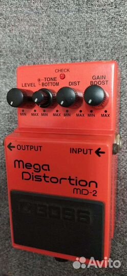 Гитарная педаль эффектов boss MD-2