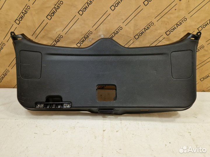 Обшивка крышки багажника Subaru Outback 4