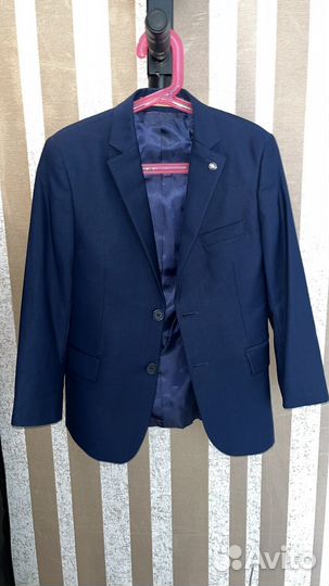 Костюм тройка на мальчика 128