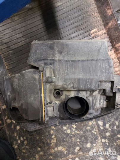 Меган 2 Впускной коллектор, корпус фильтра