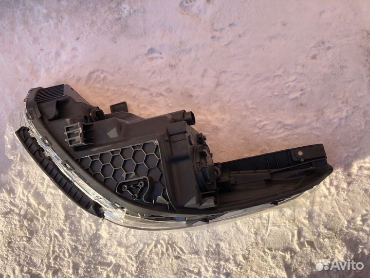 Фара передняя правая Hyundai Solaris 2 2017