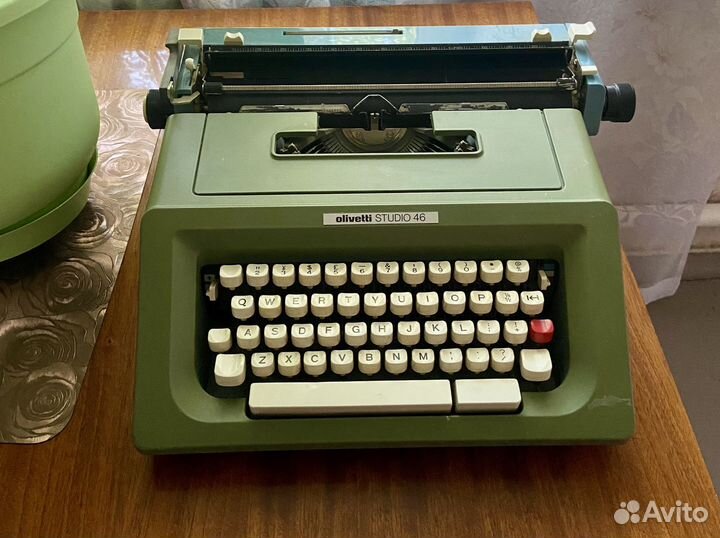 Печатная пишущая машинка Olivetti studio 46