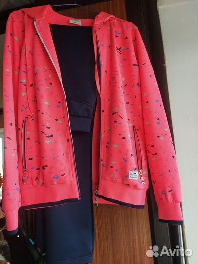 Спортивный костюм женский новый