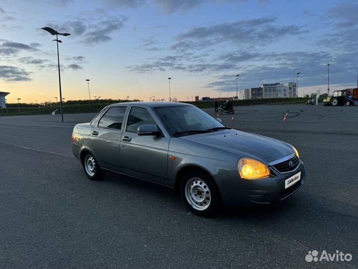 LADA Priora 1.6 МТ, 2008, 200 000 км