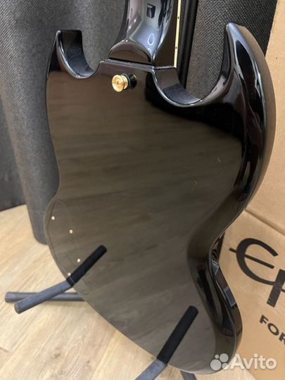 Электрогитара Epiphone SG Custom Ebony