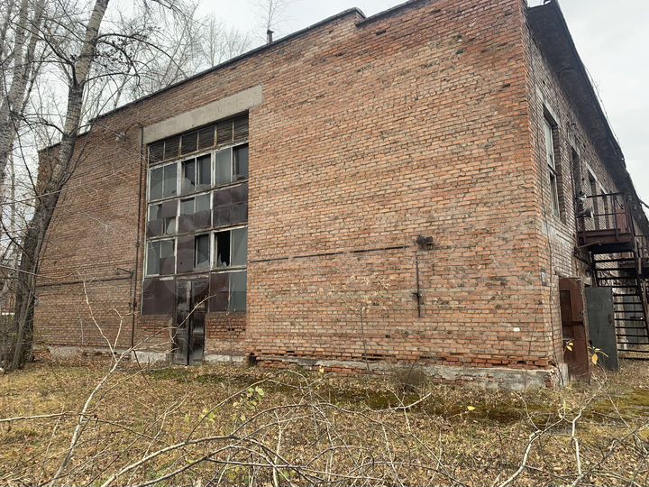 Здание, 1516.8 м²