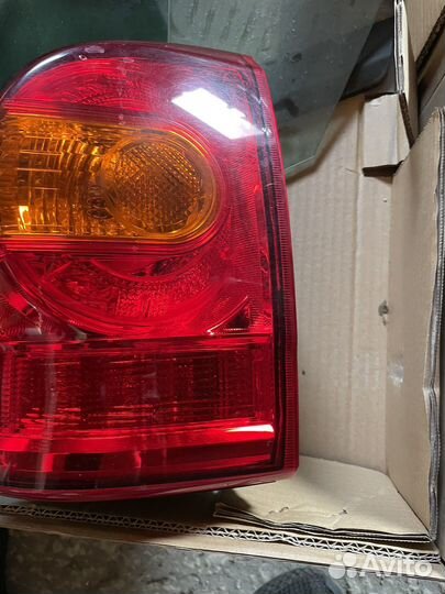 Фонарь задний левый Toyota Land Cruiser 200 2013