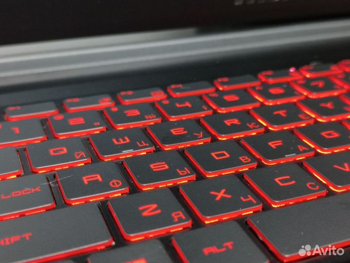 Ноутбук MSI i7-11800H RTX 3050